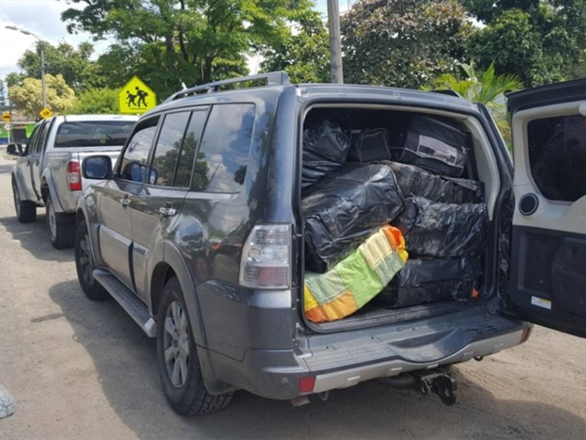 Un vehículo de la UNP involucrado en transporte de alcaloides en Nariño