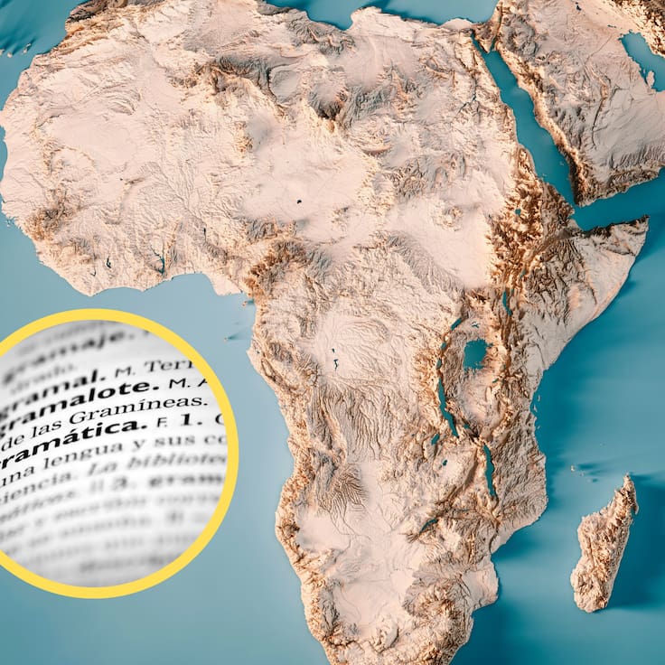 Imagen del continente africano. En el círculo, diccionario español (GettyImages)