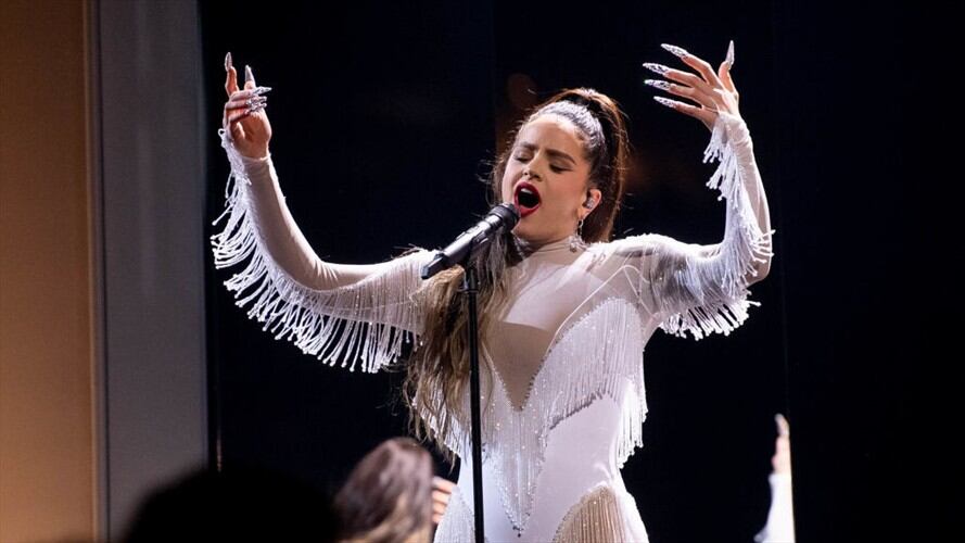 Rosalía hizo historia siendo la primera artista española en ganar un premio Grammy. Foto: Getty Images