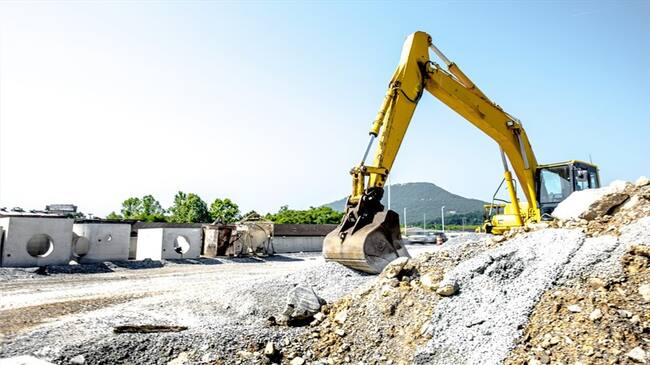 Édgar Ortiz, gerente del Fondo de Adaptación, respondió la alerta que emitió la Contraloría frente a 112 obras de la entidad. Foto: Getty Images / DAN REYNOLDS