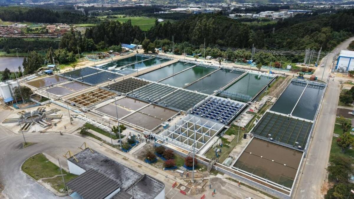 “Hay garantía de agua potable para los próximos 33 años en Bogotá”: alcalde Galán