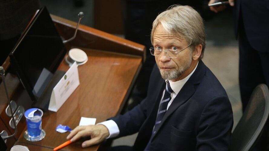 La fórmula del profesor en la Cámara de Representantes, Katherine Miranda aseguró que, aunque respeta la decisión judicial, con ésta "pierde el Partido, el Congreso y medio millón de votantes. Foto: Colprensa