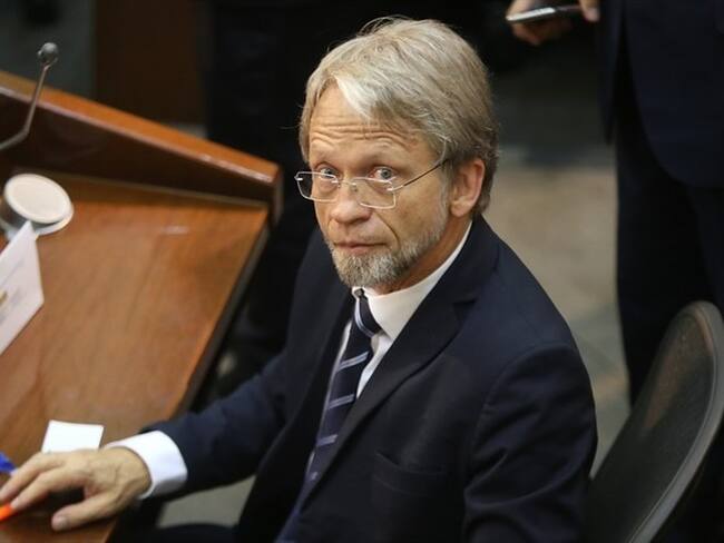 La fórmula del profesor en la Cámara de Representantes, Katherine Miranda aseguró que, aunque respeta la decisión judicial, con ésta "pierde el Partido, el Congreso y medio millón de votantes. Foto: Colprensa