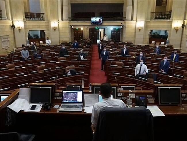 El senador Jorge Eduardo Londoño, considera necesario que el Congreso de la República, debería dedicarse más, que a presentar proyectos hacer control político al Gobierno.. Foto: Colprensa
