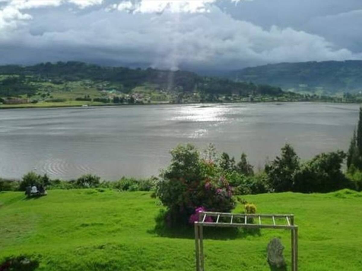 Abren compuertas de embalse La Copa y lago Sochagota en Boyacá