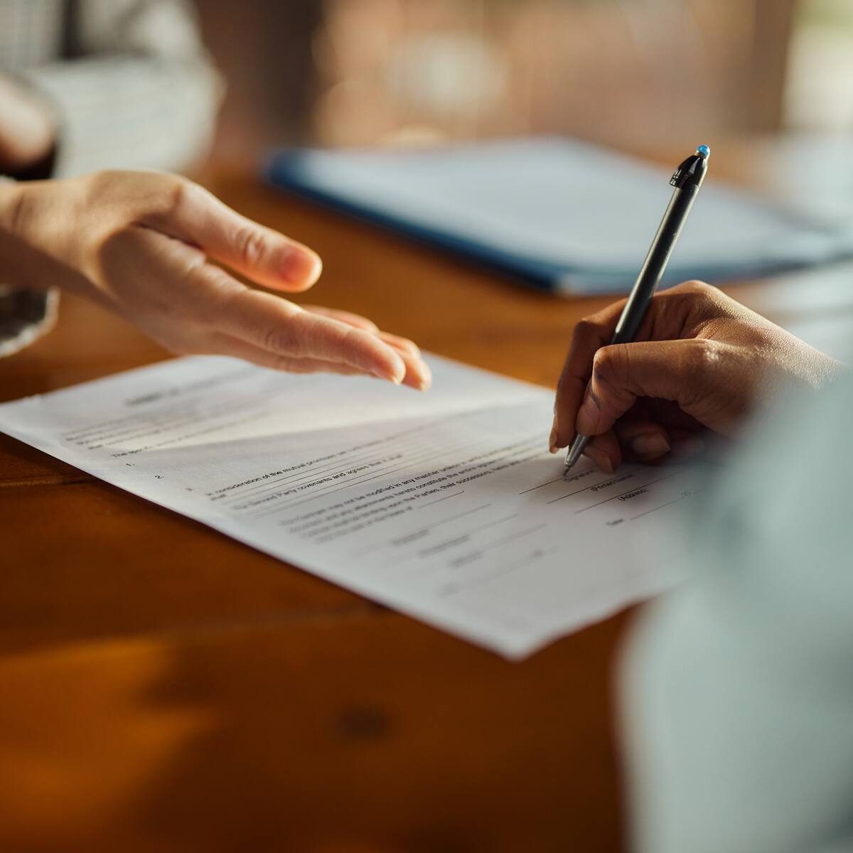 Galán solicitó ajuste en contratación pública para evitar interpretaciones abusivas de ley