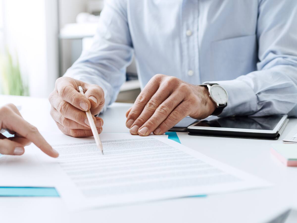 Suspenden circular que obligaba a contratar por prestación de servicios por máximo 4 meses