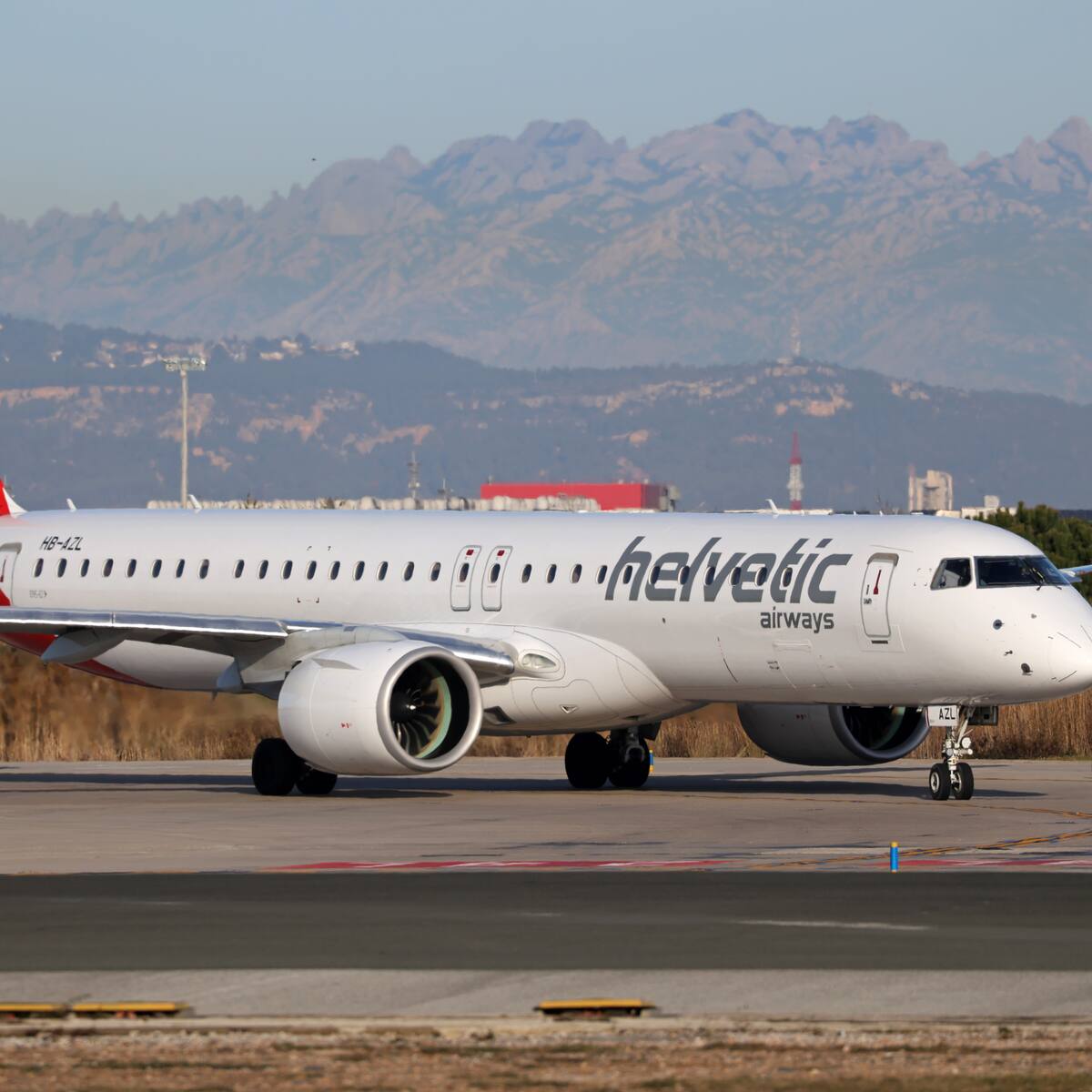 Embraer vendió 74 aviones a la aerolínea Latam