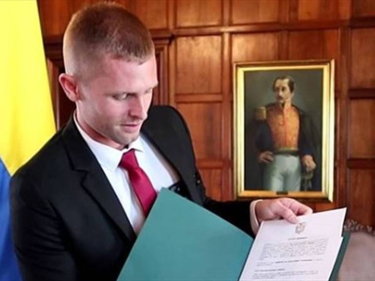 El youtuber Zach Morris recibió nacionalidad colombiana