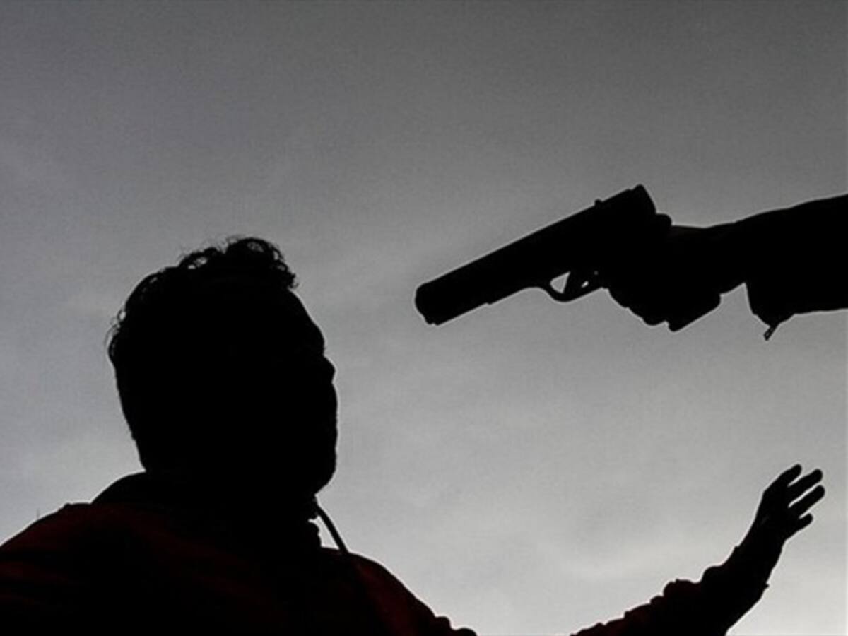 “No nos han pegado un tiro en la cabeza, pero psicológicamente nos están matando”
