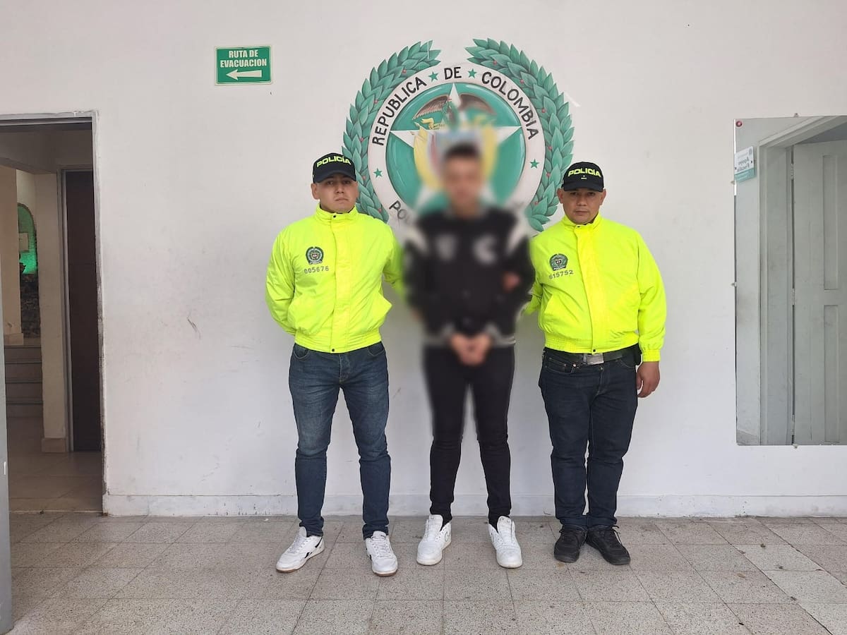 Capturaron en Medellín a productor musical señalado de acosar a una menor de edad