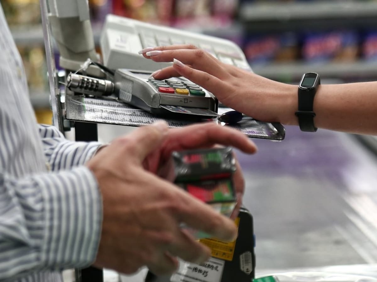 Día sin IVA: recaudo a media jornada se estima en $2,8 billones