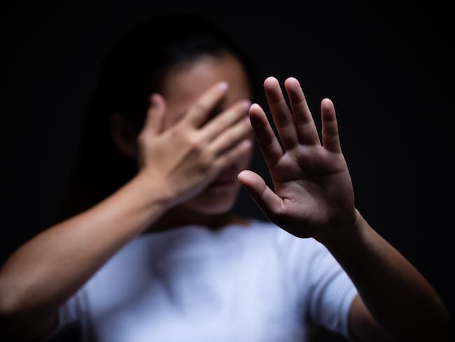 Imagen de referencia de mujer agredida. Foto: Getty Images.