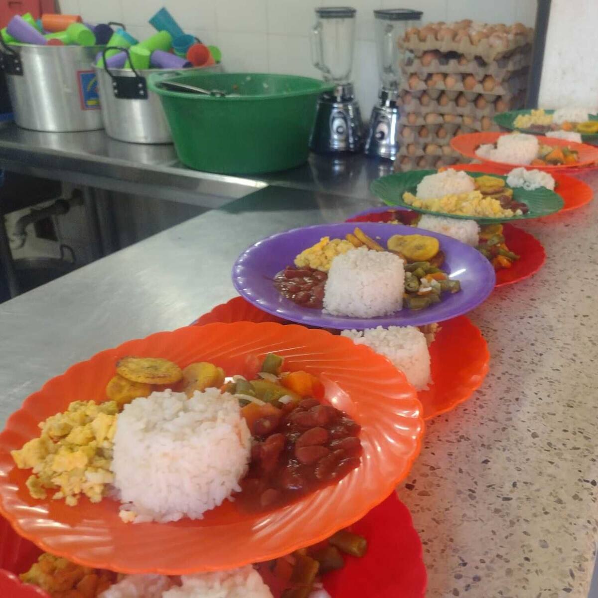 Distrito de Santa Marta entregó raciones alimentarias a 54 mil estudiantes