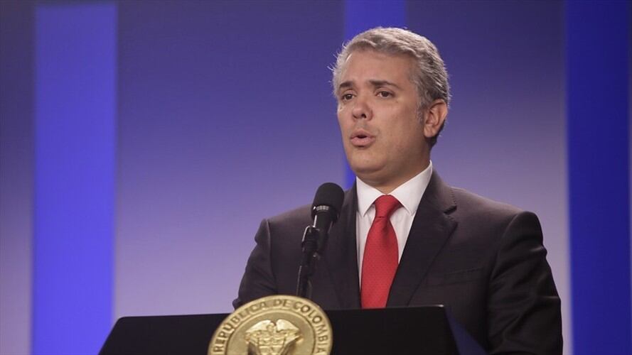 Iván Duque agregó que “sin reelección ya no hace sentido limitar por seis meses esa contratación que es tan importante para las comunidades”. Foto: Colprensa