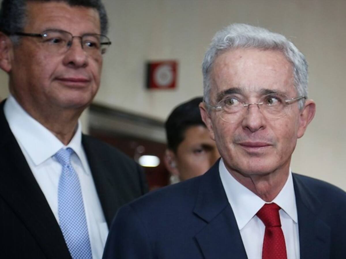 Fiscalía podrá pedir preclusión a favor de Álvaro Uribe