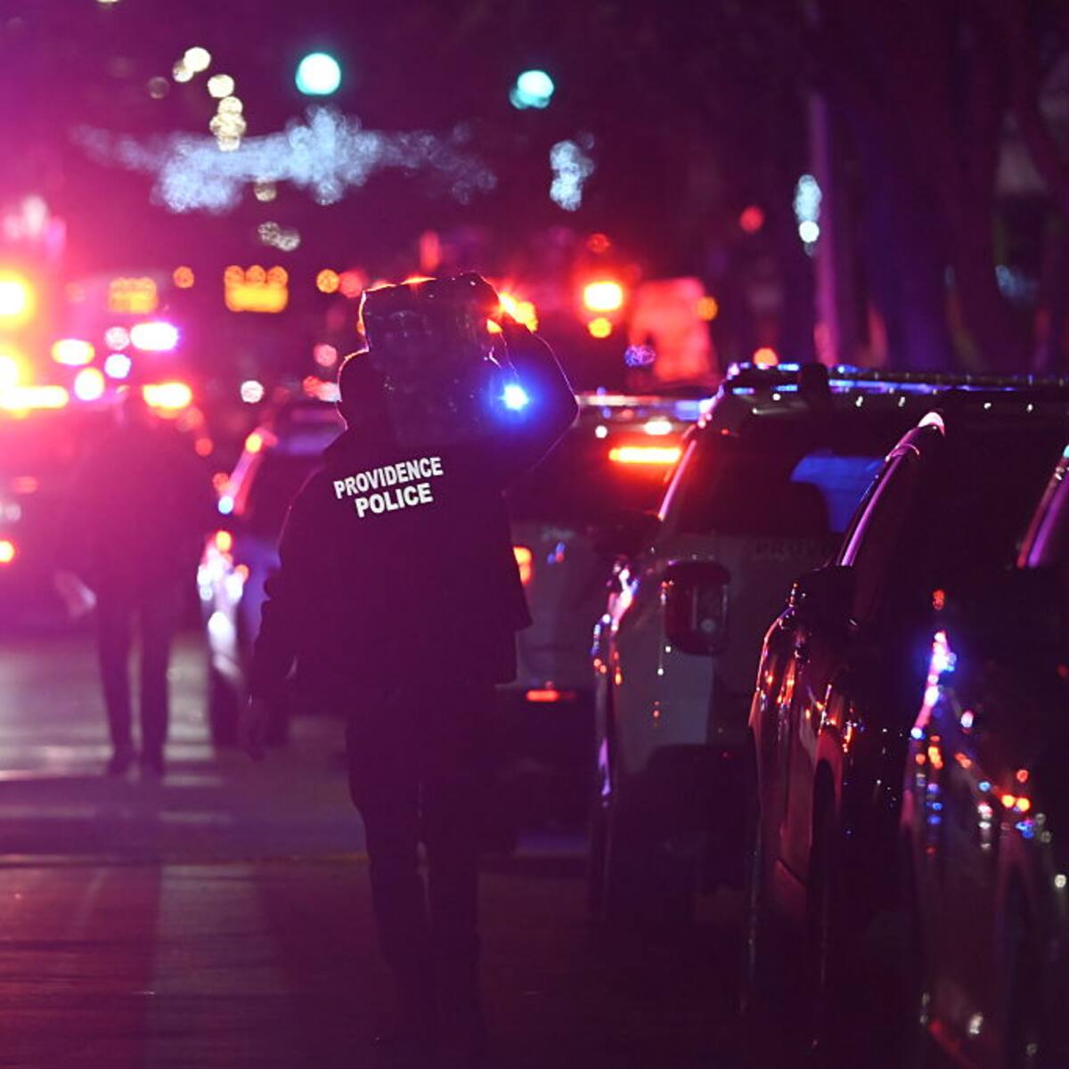 Al menos dos muertos y ocho heridos críticos tras tiroteo en campus universitario en EE.UU.
