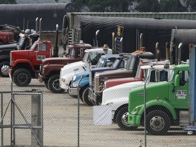 La ministra de Transporte, Ángela María Orozco, aseguró que es completamente falso que se vaya a gravar el transporte de carga en el país. Foto: Colprensa