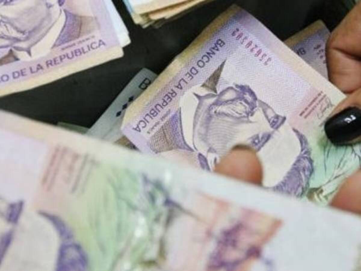 Sindicatos proponen incremento del 20% para el mínimo y para subsidio de transporte