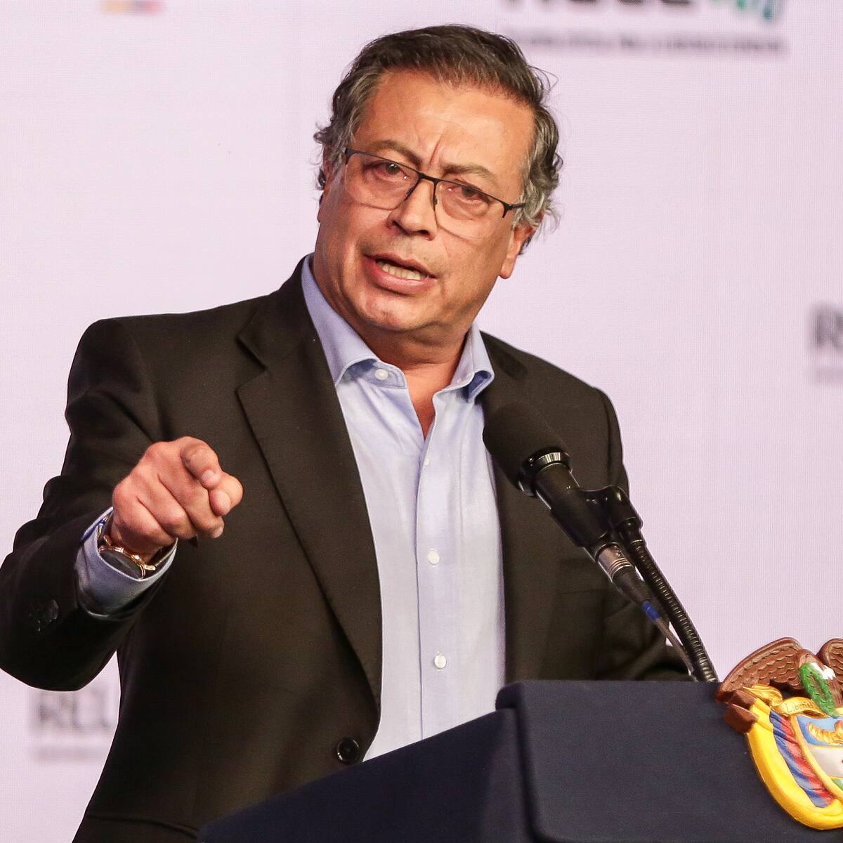 ¿Gobierno implementará reforma a la salud sin aval del Congreso? MinSalud emite polémico decreto