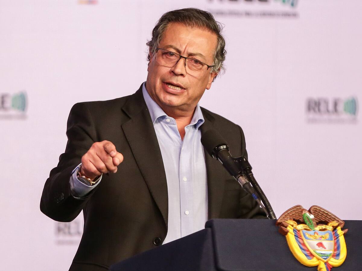 Defensa de Petro solicitó a Comisión de Acusación levantar reserva de su expediente