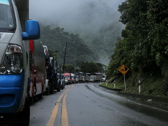 Camioneros reportaron pérdidas que les dejó cierres de la vía Bogotá – Villavicencio. Foto: Colprensa