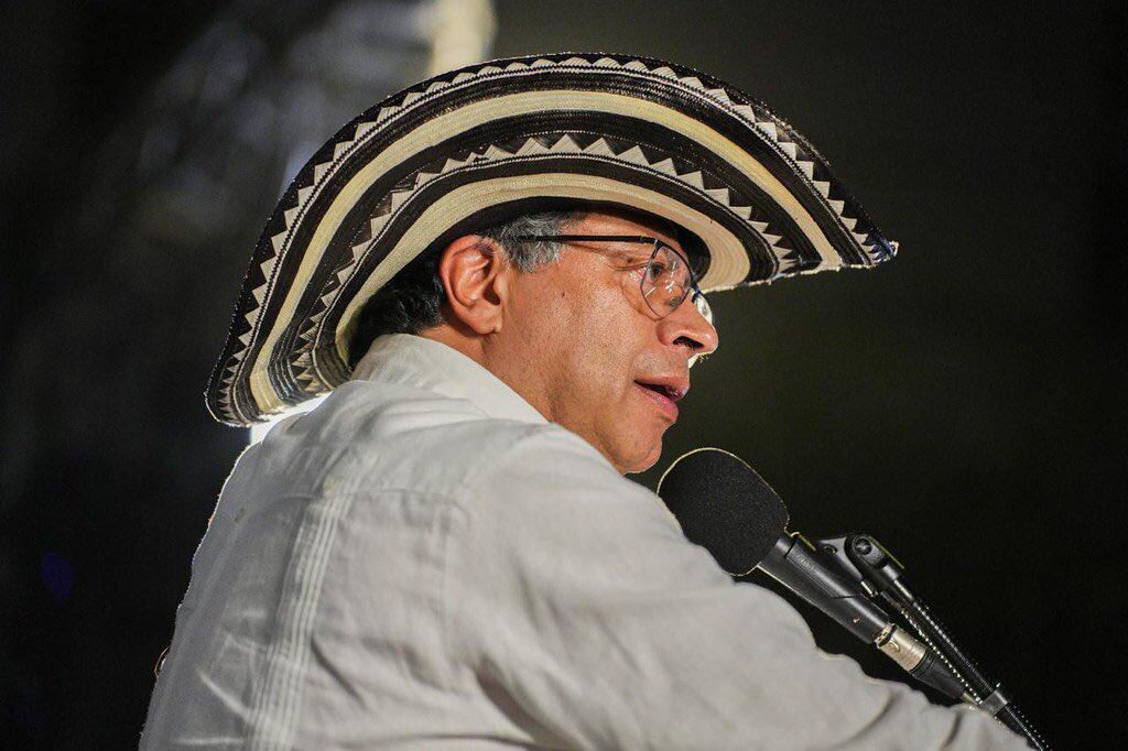 El presidente Gustavo Petro da un discurso en Barranquilla el 30 de enero de 2025. (X - @infopresidencia)