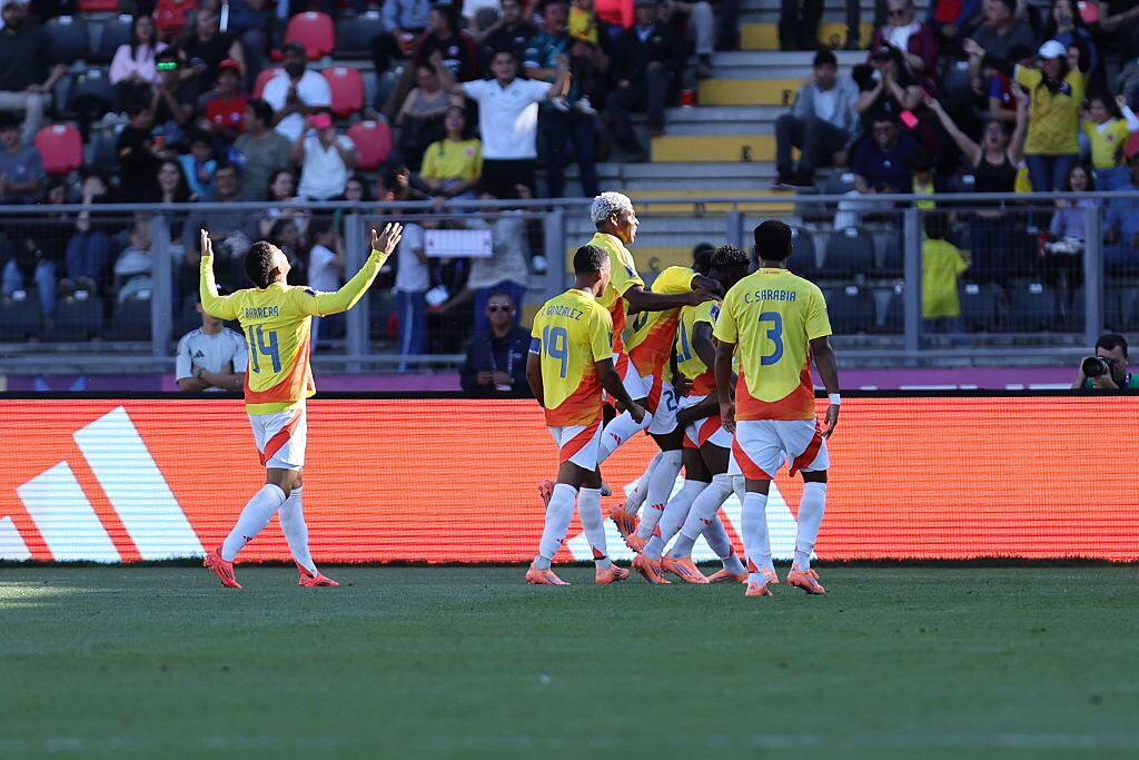 TALCA, CHILE - OCTOBER 08: Neyser Villareal of Colombia celebrates with teammates after scoring his team's second goal during the FIFA U-20 World Cup Chile 2025 Round of 16 match between Colombia and South Africa at Estadio Fiscal on October 08, 2025 in Talca, Chile. (Photo by Ricardo Moreira - FIFA/FIFA via Getty Images)