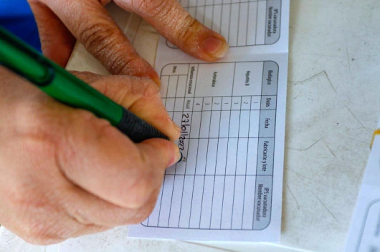 Denuncian falsificación de carnés de vacunación. Crédito: Secretaría de Salud de Manizales.