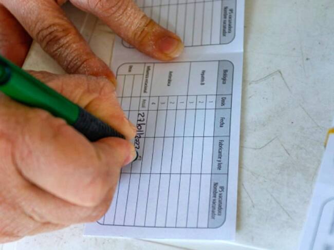 Denuncian falsificación de carnés de vacunación. Crédito: Secretaría de Salud de Manizales.