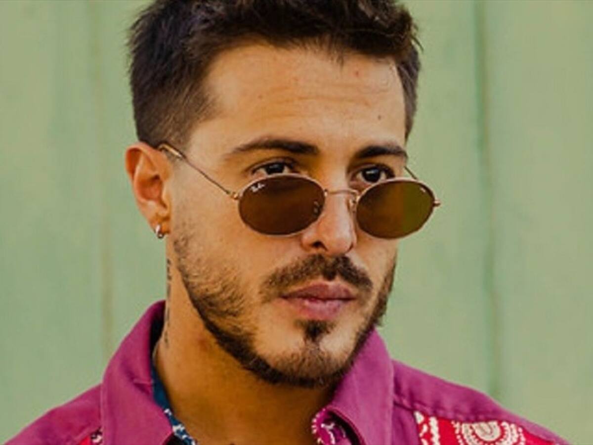 Llane muestra su lado más romántico