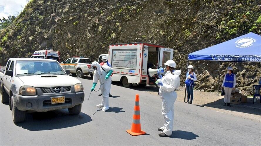 El alcalde de Guateque, Iván Camero, celebró la decisión y dijo que los transportadores y habitantes de los municipios fueron claves para la apertura.  . Foto: Transversal Sisga