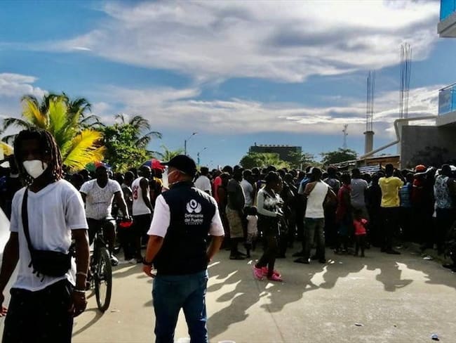 Migrantes haitianos represados en Necoclí. Foto: Colprensa