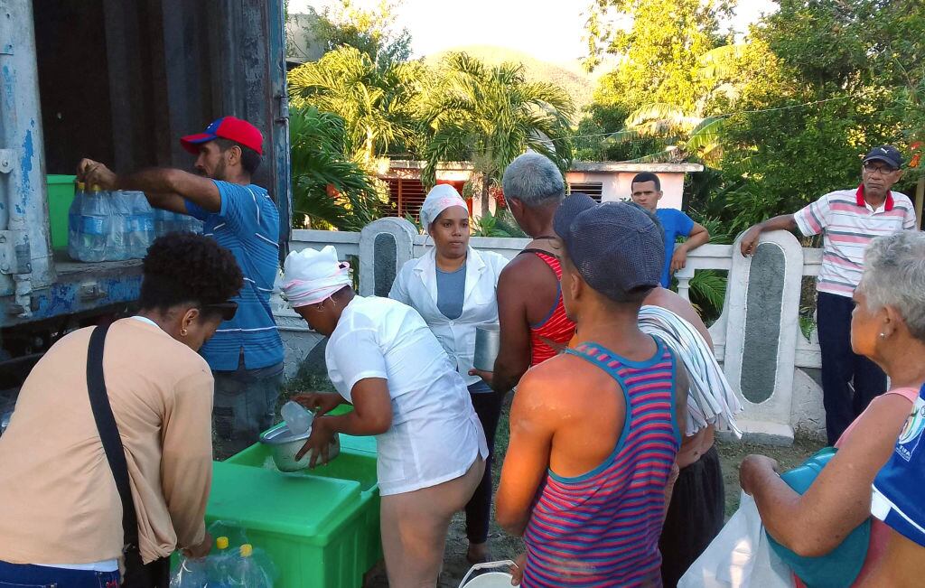 Evacuación en Guantánamo, Cuba. I Foto: LORENZO CRESPO SILVEIRA/ACN/AFP via Getty Images.