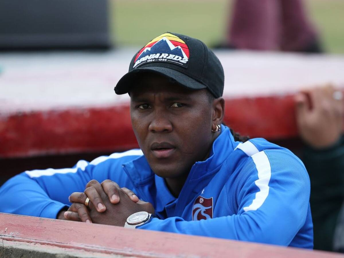 Los arbitros están metiendo mano en los partidos con equipos colombianos: Hugo Rodallega
