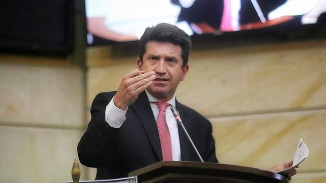 Partidos mayoritarios deciden no apoyar la moción de censura contra Mindefensa. Foto: Colprensa