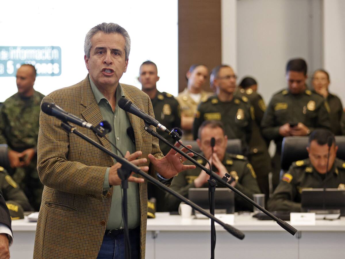 “Yo no buscaría el camino para una constituyente”: Luis Fernando Velasco