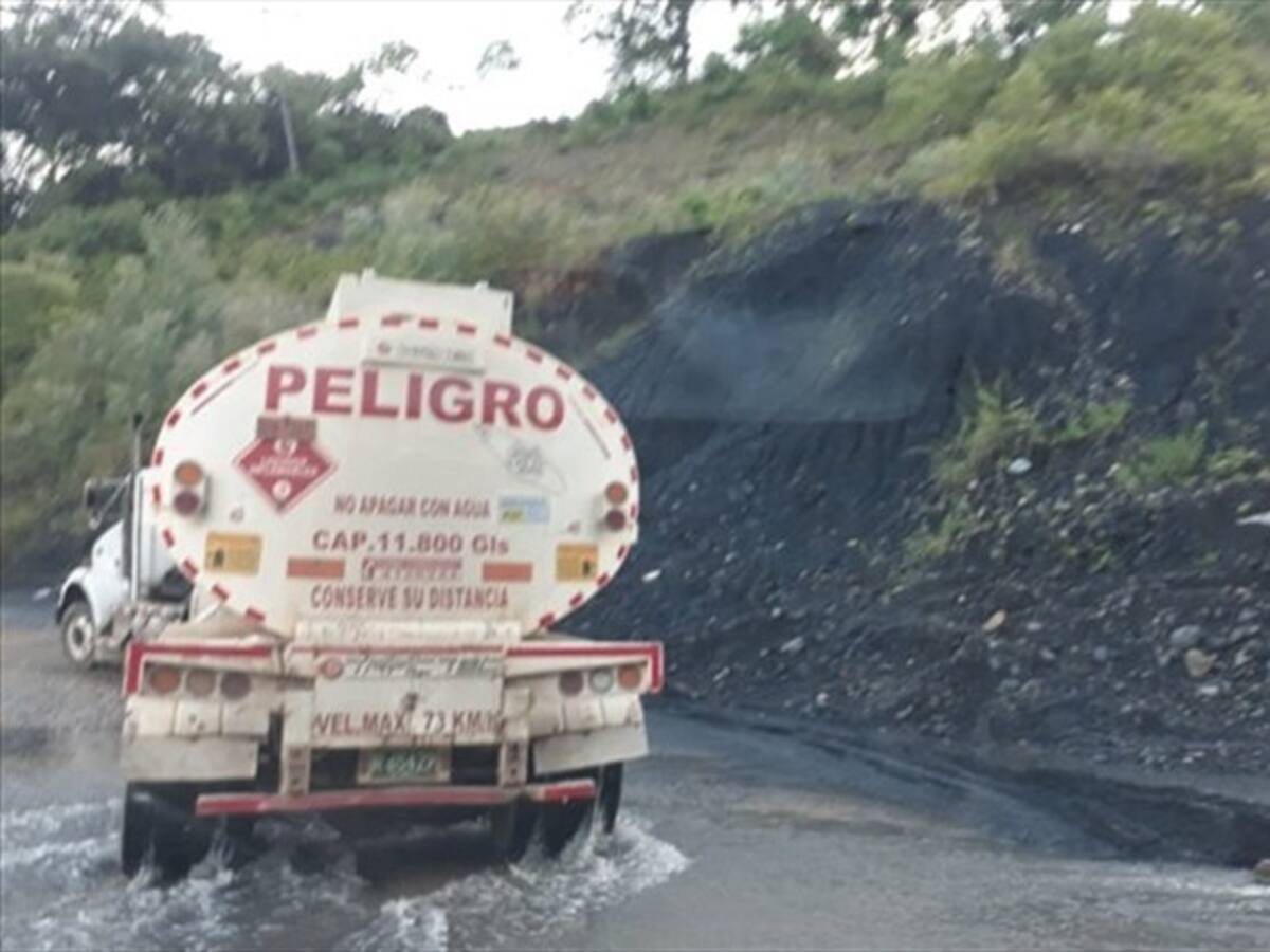 Dos vías alternas al Llano en Boyacá con afectaciones por deslizamiento