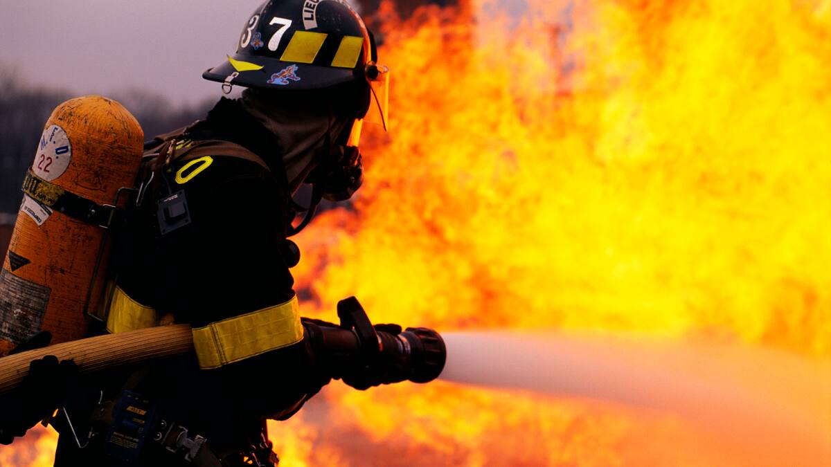 Bomberos Bogotá responden a denuncias de irregularidades en compra de máquinas extintoras