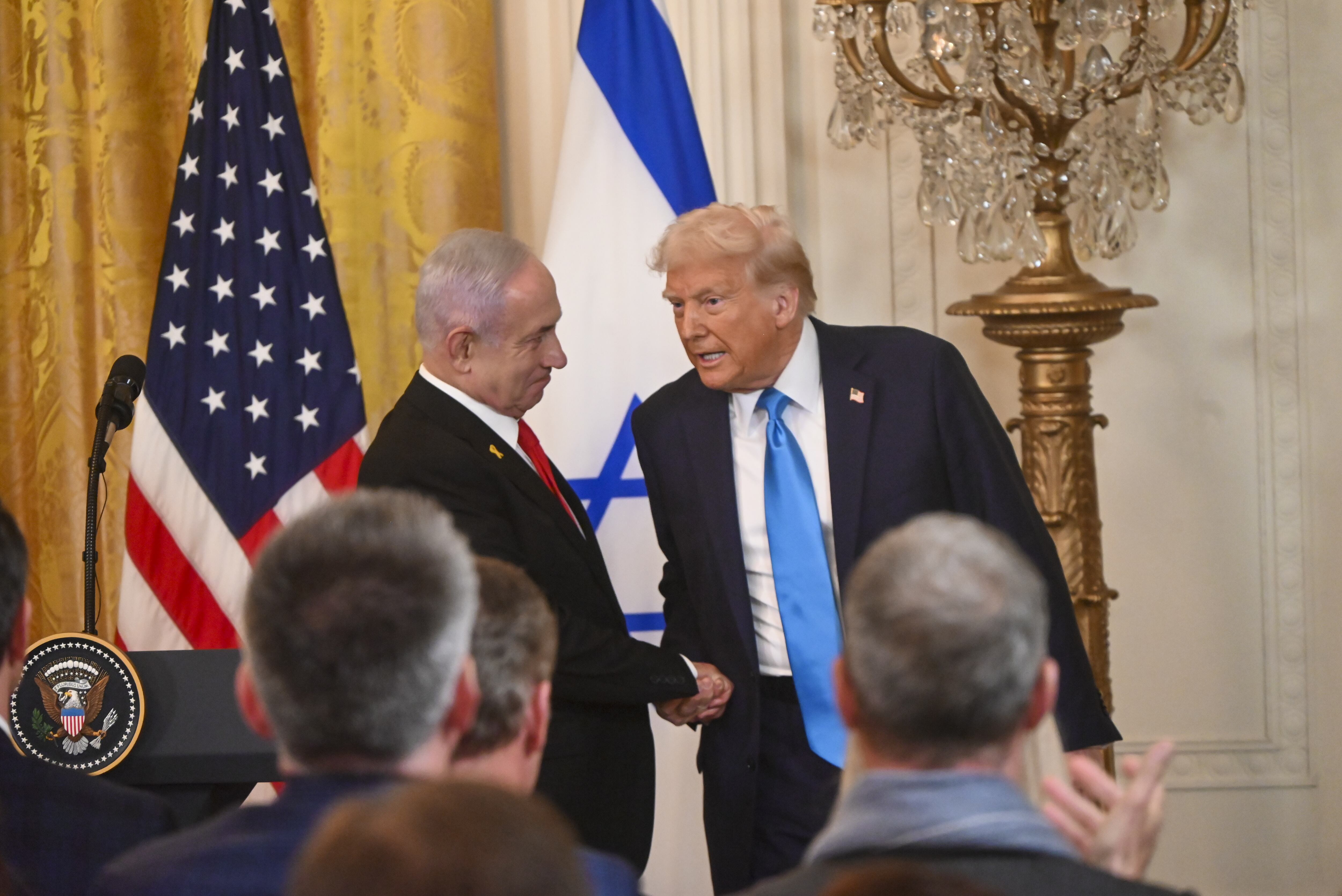 Donald Trump y Benjamin Netanyahu FOTO: Kyle Mazza/Anadolu via Getty Images)