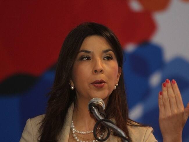 Ministra de Educación explica en qué consiste el programa Generación E