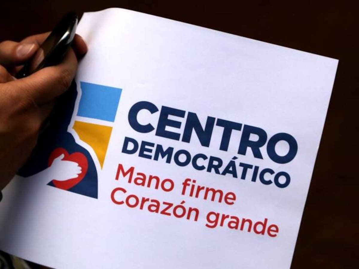 Al Oído: División y desconfianza en Centro Democrático, encuesta para elegir candidato los fracturó