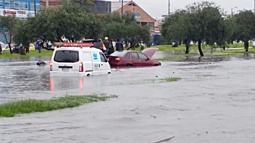 Aguacero inundó el centro de Bogotá. Foto: Colprensa / Las fuertes lluvias afectaron a Bogotá