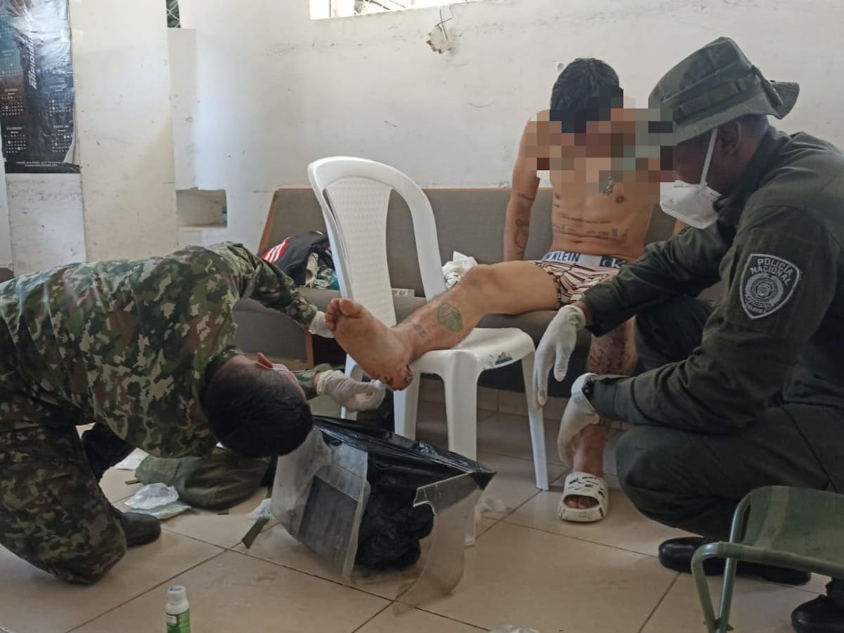 En medio de la Operación Perseo, cuatro señalados integrantes del ELN se entregaron a las tropas