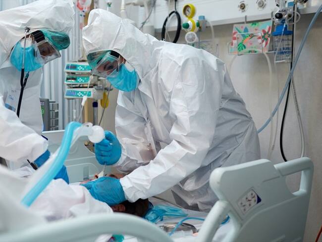 La Federación de Aseguradores Colombianos señaló este martes que han atendido cerca de 60.000 reclamaciones de seguros de vida. Foto: Getty Images / TEMPURA