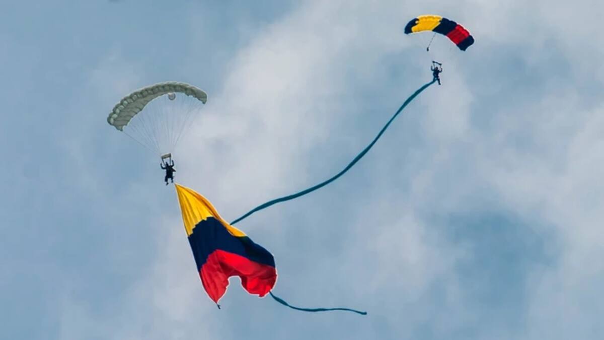 Programados cierres temporales del espacio aéreo en Bogotá y Santa Marta por desfile del 20 de julio