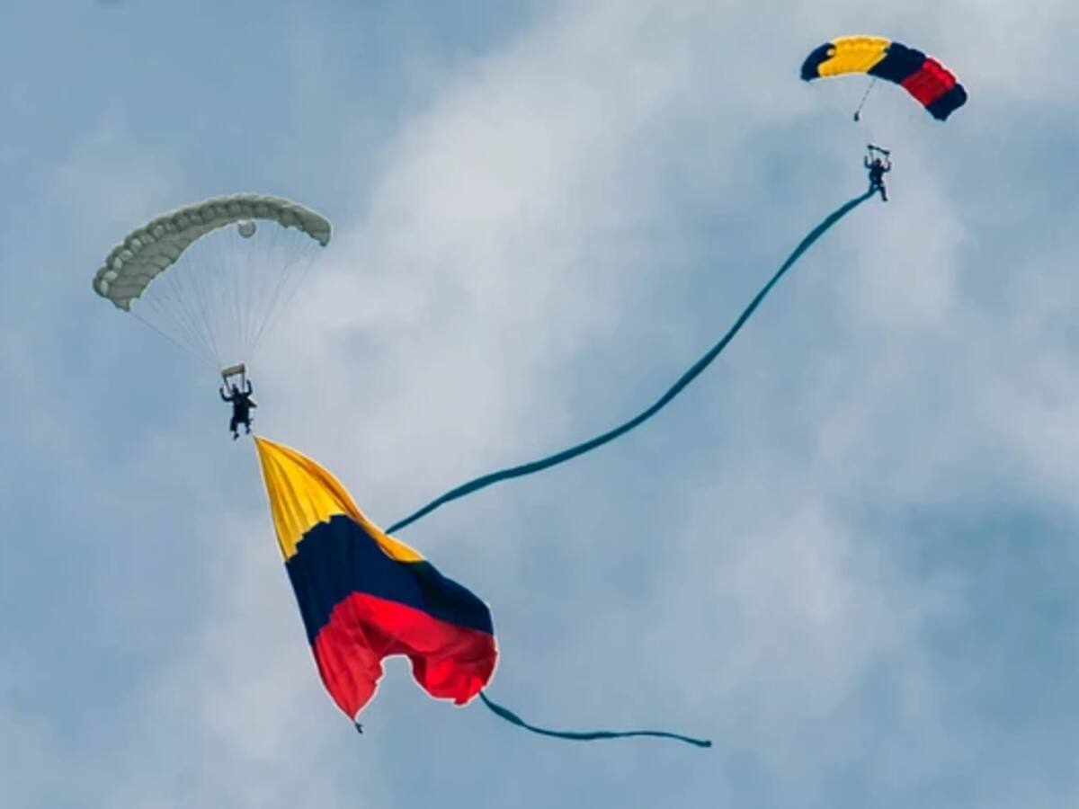 Programados cierres temporales del espacio aéreo en Bogotá y Santa Marta por desfile del 20 de julio