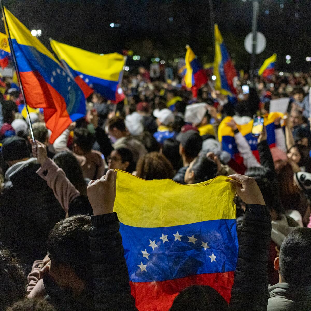 Comisión segunda de Cámara y canciller hablarán sobre Venezuela: ¿qué temas abordarán?