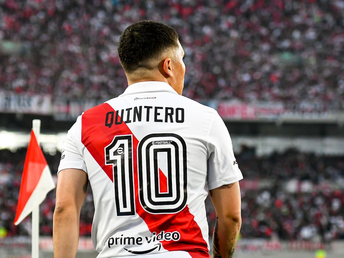 Video: Golazo olímpico de Juan Fernando Quintero con River Plate en Copa Argentina