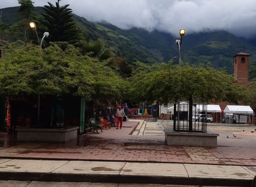 Al parecer, con el paro armado se pretende forzar la salida del Ejército del municipio. Crédito: Colprensa.  